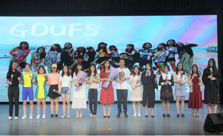 http://foalc1.gdufs.edu.cn/__local/C/FE/A3/CAE2A7FAE2A8E353E4CABE0403F_9BF6F77D_E9C48.png